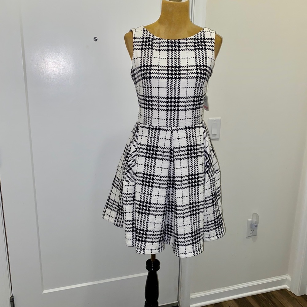 NWT Taylor dresses plaid dress size 10